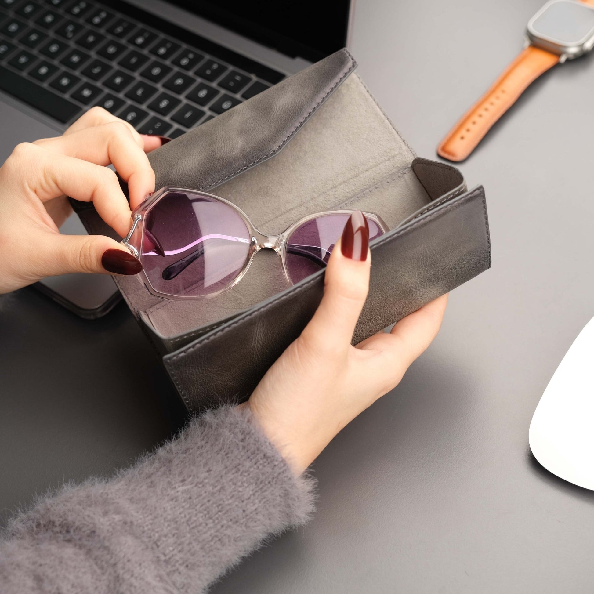 Triangle Leather Glasses Case – Vintage Eyewear Holder-5