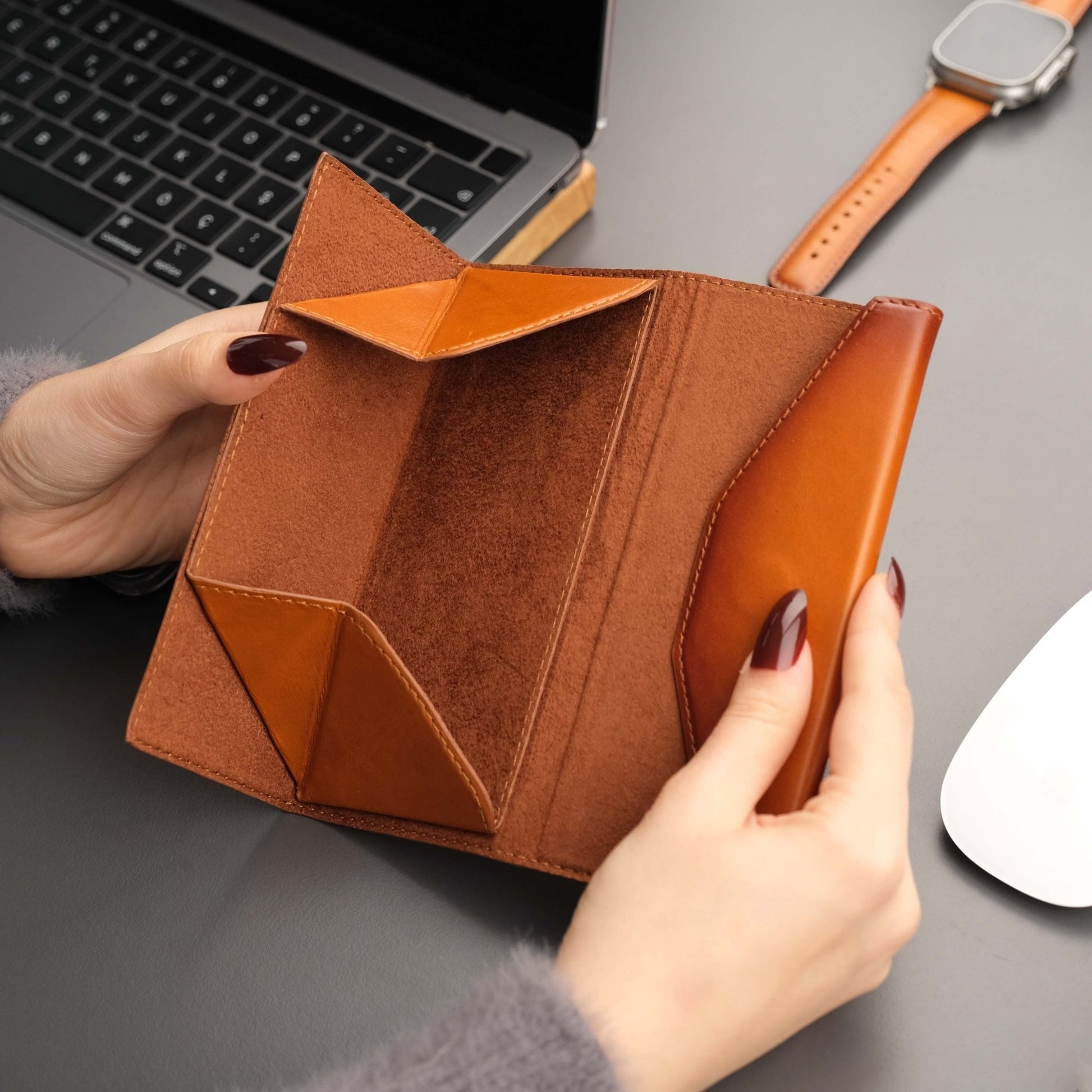 Triangle Leather Glasses Case – Vintage Eyewear Holder-2