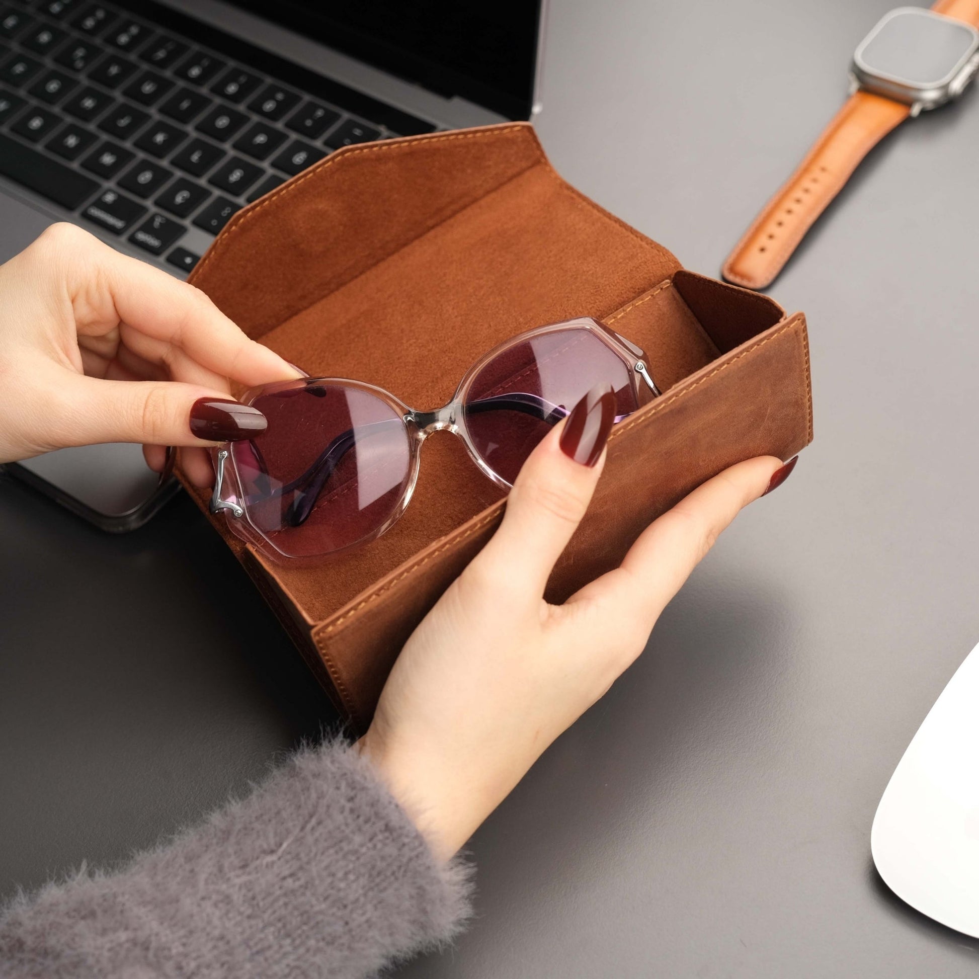 Triangle Leather Glasses Case – Vintage Eyewear Holder-13